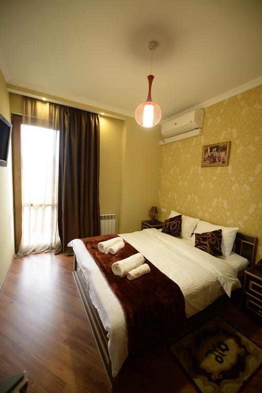 Begi Hotel Tbilisi Buitenkant foto