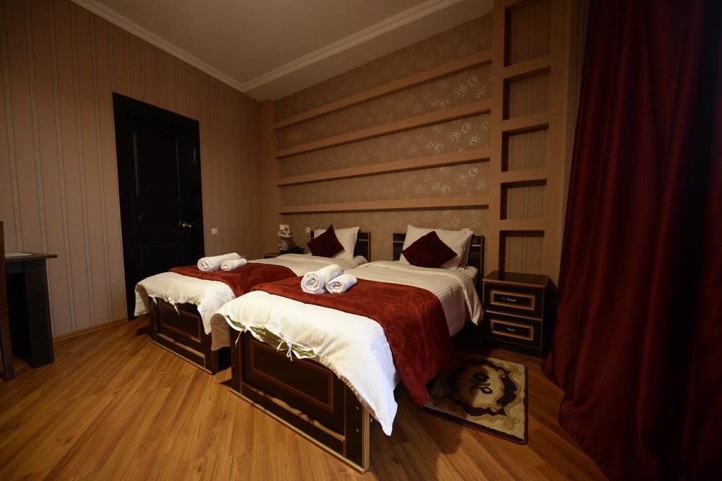 Begi Hotel Tbilisi Buitenkant foto
