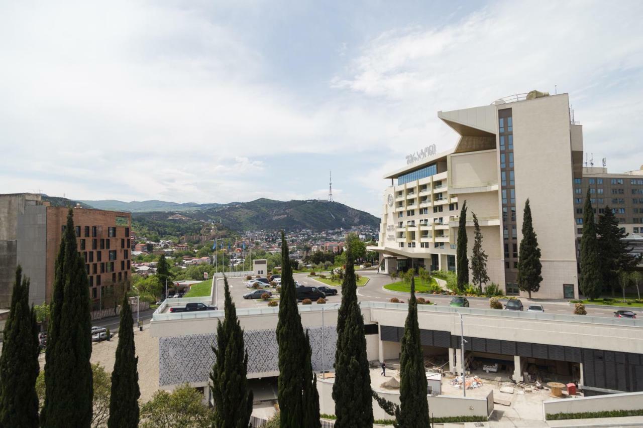 Begi Hotel Tbilisi Buitenkant foto