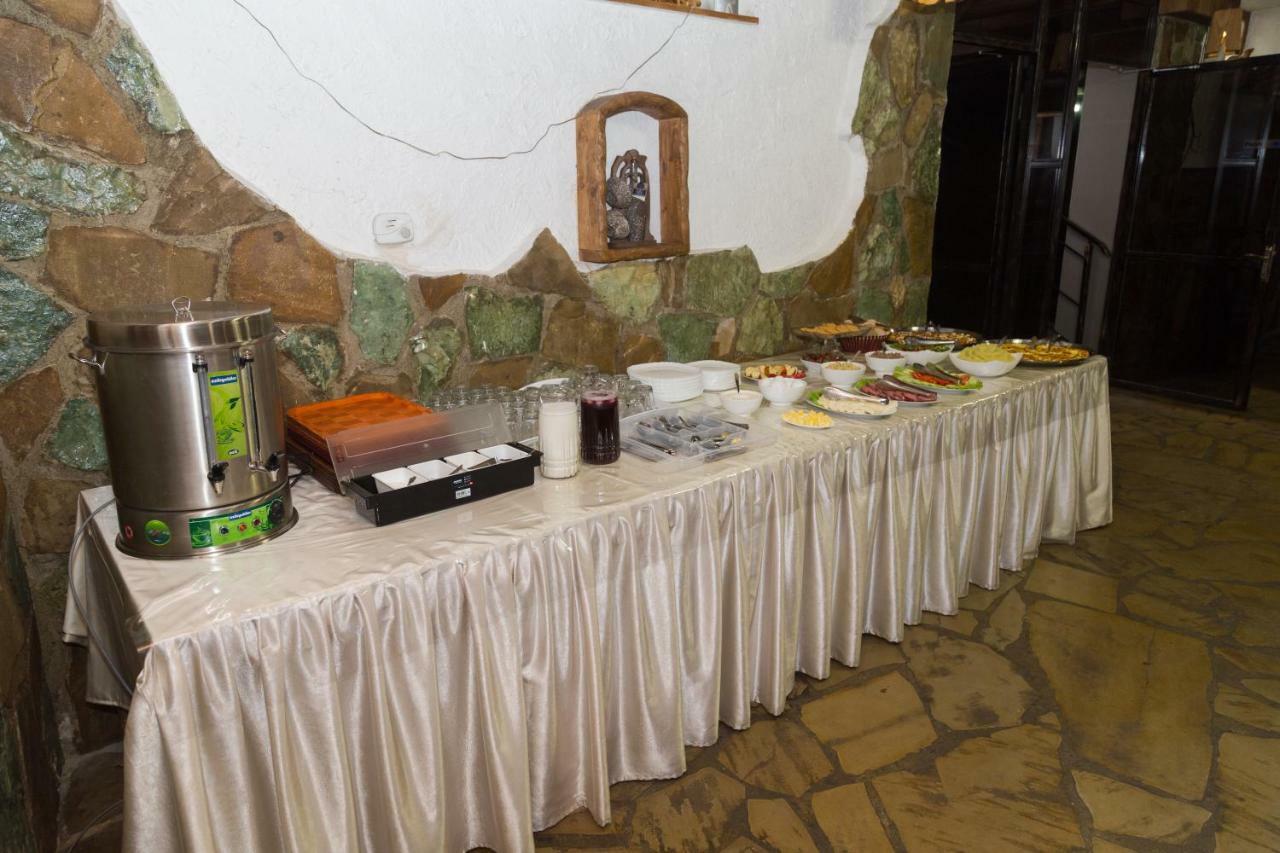Begi Hotel Tbilisi Buitenkant foto