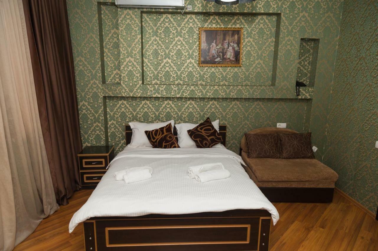 Begi Hotel Tbilisi Buitenkant foto