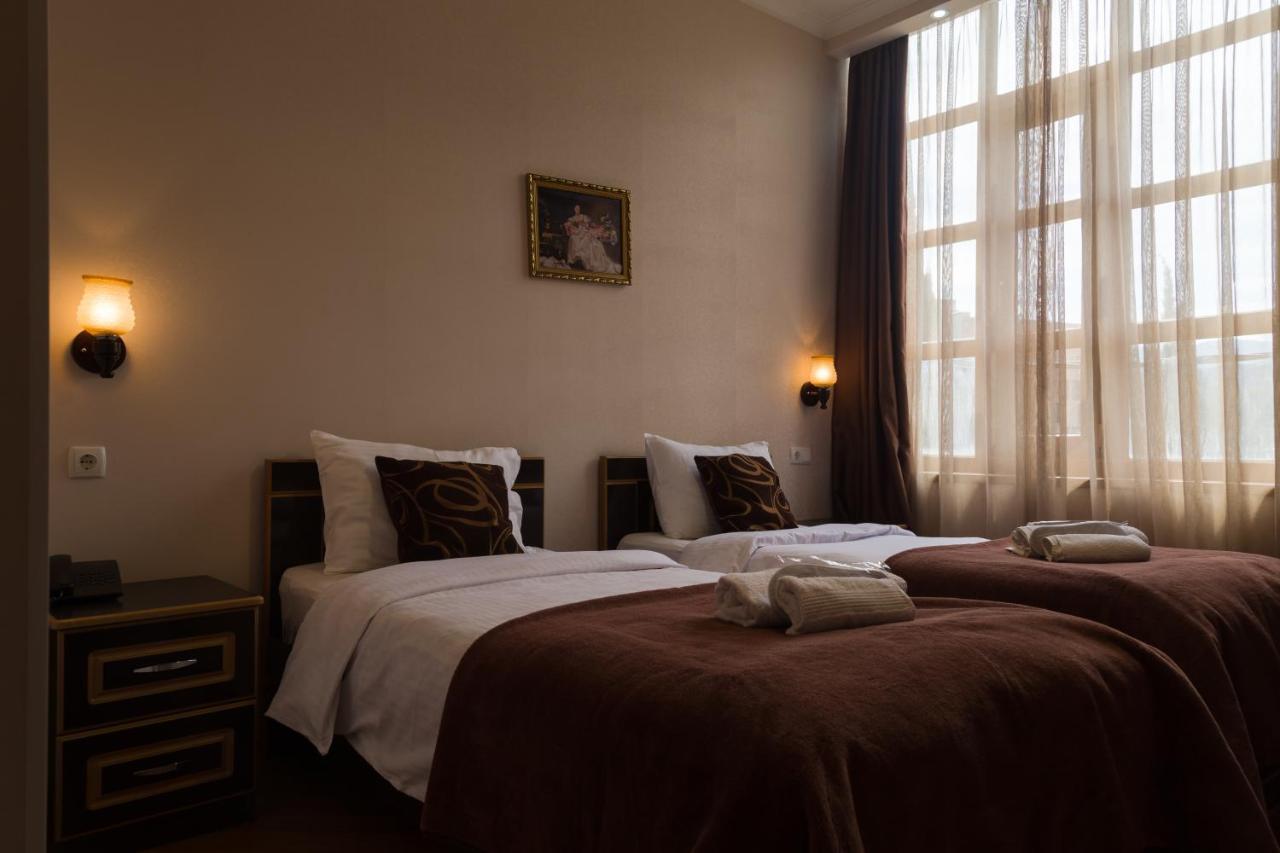 Begi Hotel Tbilisi Buitenkant foto